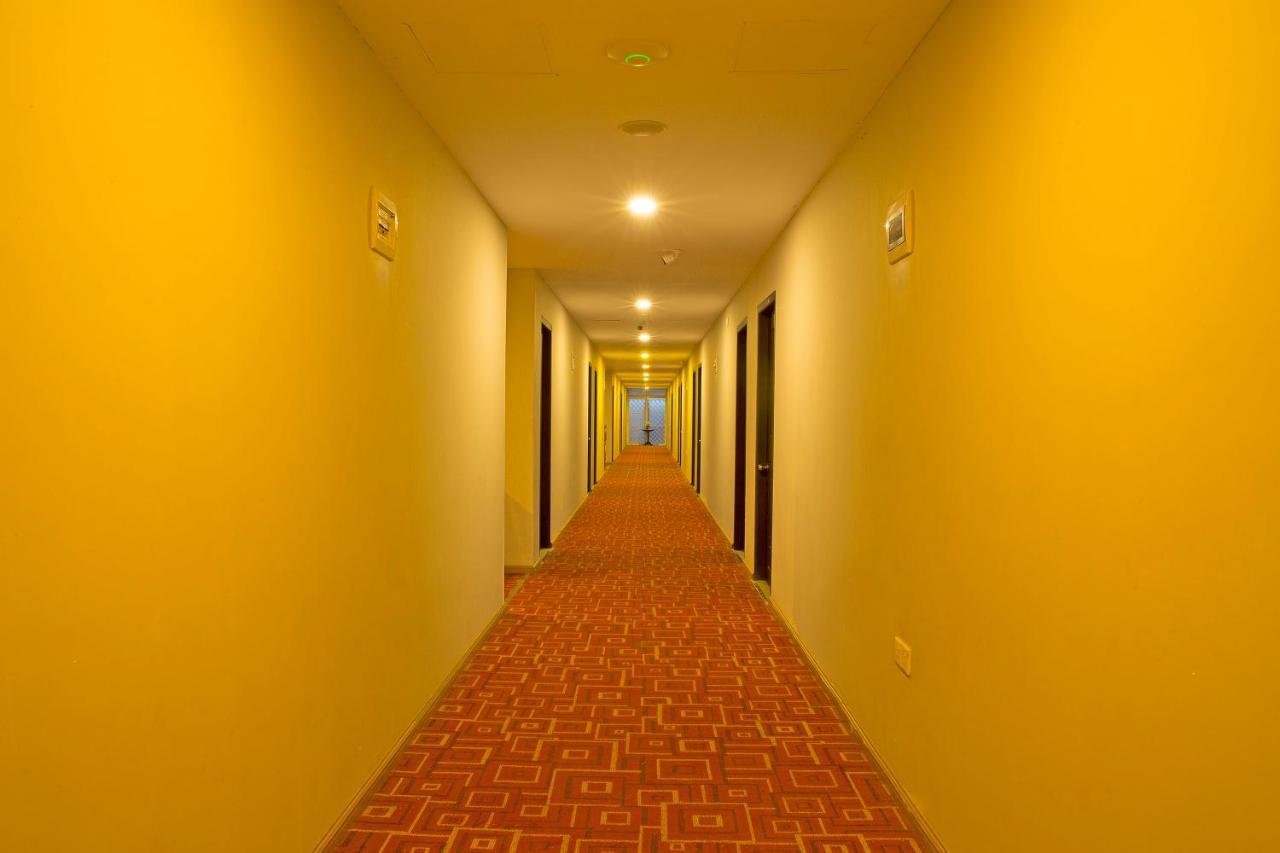 באגאן Sky View Hotel מראה חיצוני תמונה
