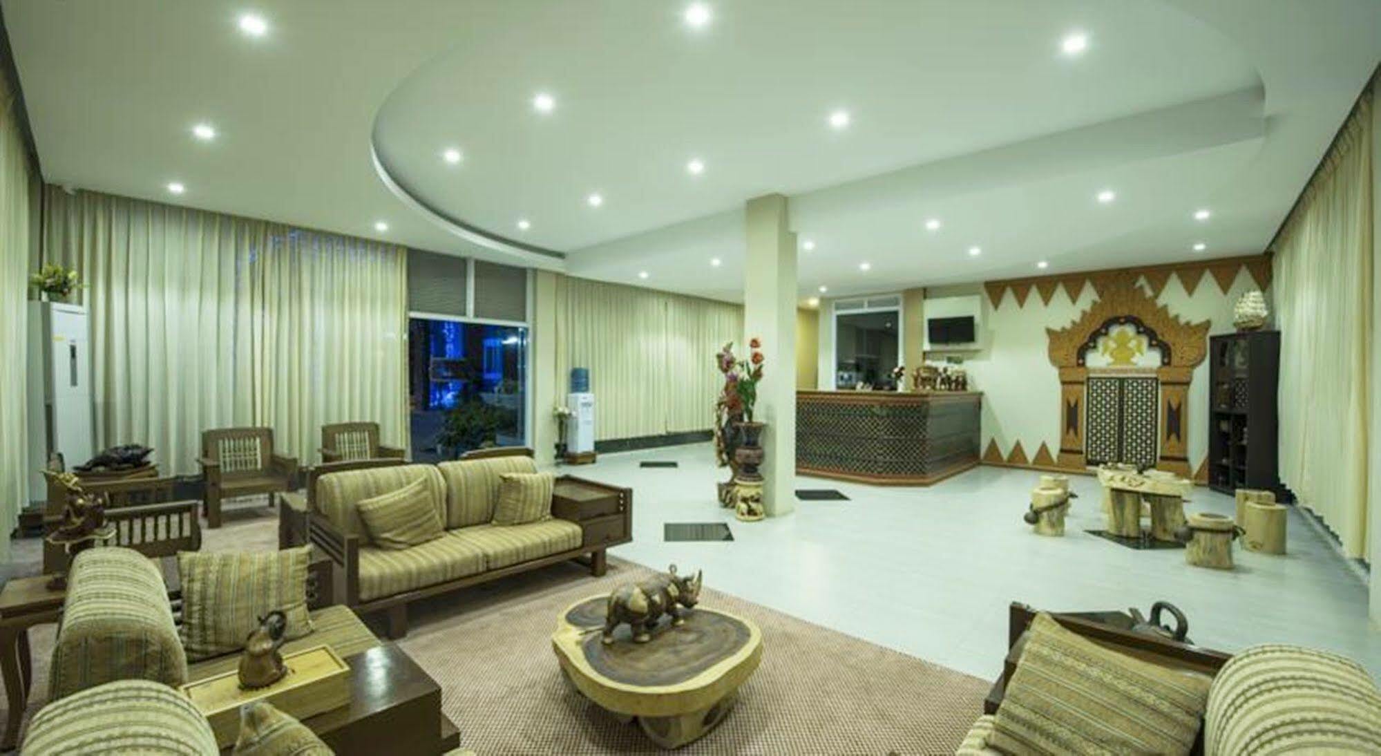 באגאן Sky View Hotel מראה חיצוני תמונה