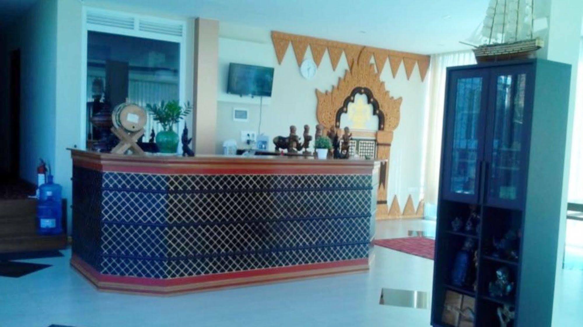 באגאן Sky View Hotel מראה חיצוני תמונה