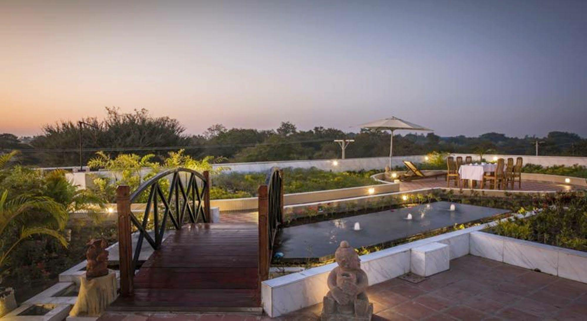 באגאן Sky View Hotel מראה חיצוני תמונה